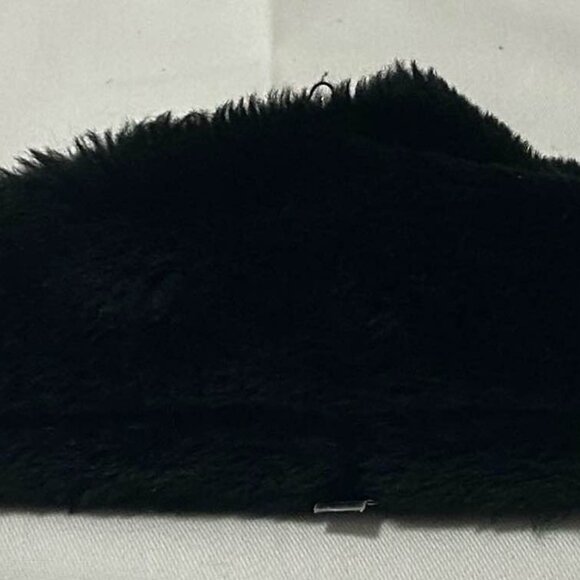 Secret Treasures- Women’s Black Fuzzy Slip-On Slippers - Picture 3 of 4
